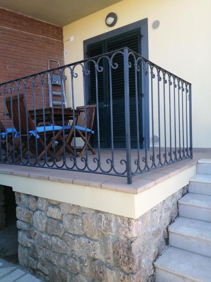 Villino La Grotta Apartment *
